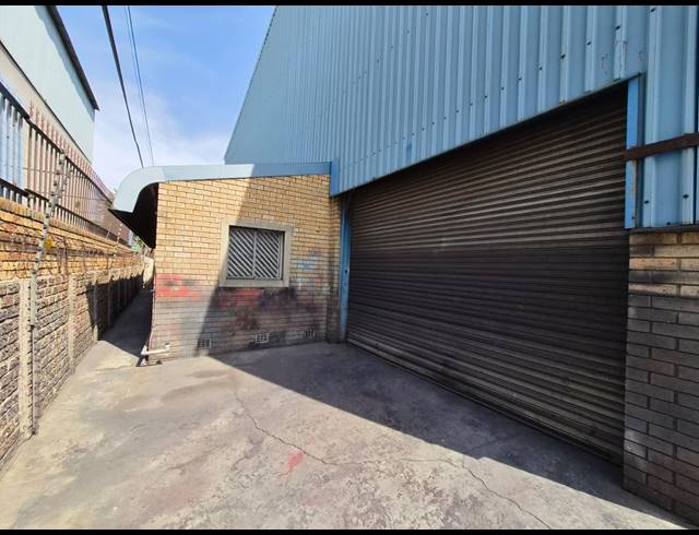 546M² WAREHOUSE TO LET IN WADEVILLE